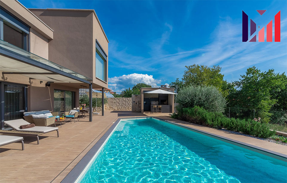 Luxury villa with pool