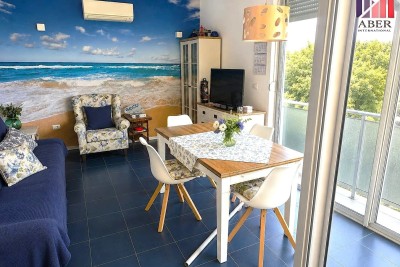 UMAG, ZAMBRATIJA – PRODAJE SE ATRAKTIVAN DVOETAŽNI STAN BLIZU MORA I PLAŽA